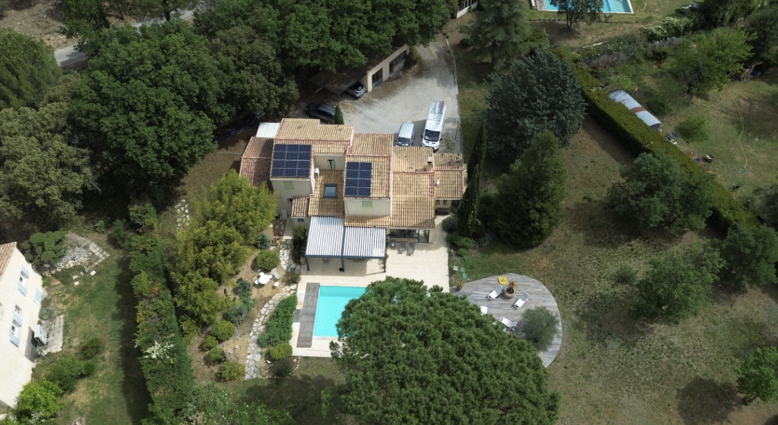 panneaux solaires à st maximin la ste baume