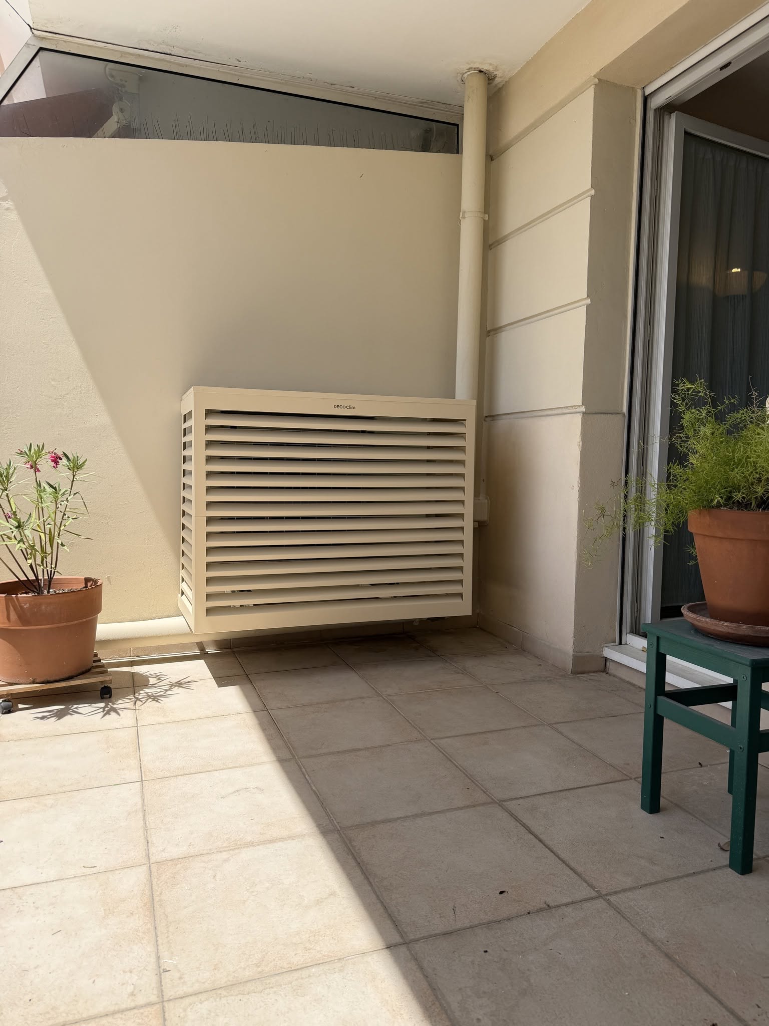 Installation d'une climatisation tri-split à Aix-en-Provence : confort et performance pour tout l'appartement